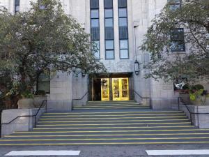 Vancouver City Hall Steps With ASC625 - 1